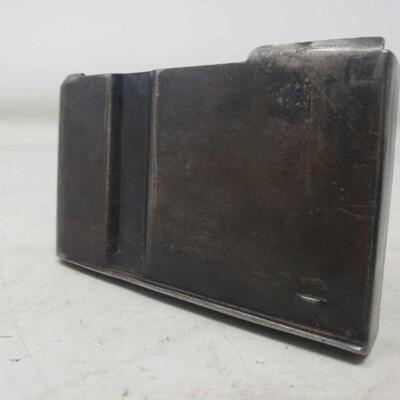 8718	

One springfield five round 30-06 Magazine
One springfield five round 30-06 Magazine