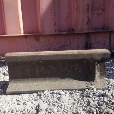 81014	

Railroad Track Beam
Measures Approximately:20