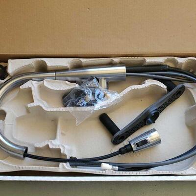 2356	

Delta Single Handle Pull Down Kitchen Faucet in Box
Delta Single Handle Pull Down Kitchen Faucet in Box