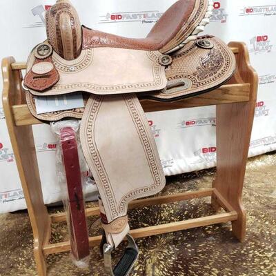 111	
Horse saddle