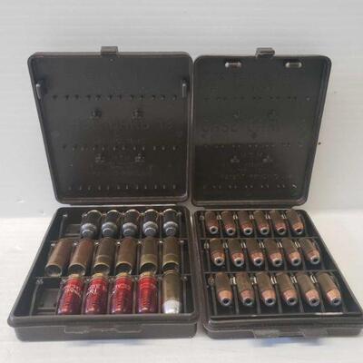 
#8030 â€¢ Approx: 12 Rounds Of .45 Auto, 18 Rounds Of .380 Auto, And 4 Snap Caps
