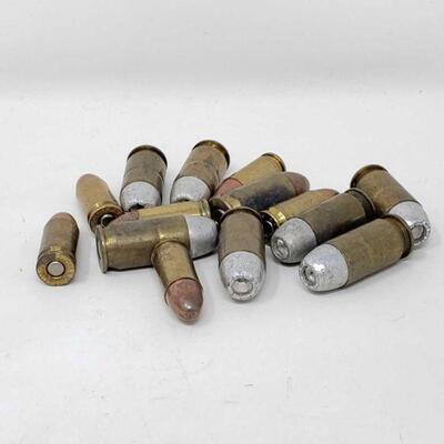 824	

14 ROUNDS 45 ACP 9MM
8 45 ACP 6 9MM
