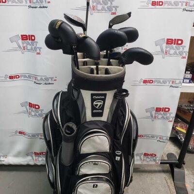 2600	

TaylorMade golf clubs and golf bags
Ten golf clubs in total