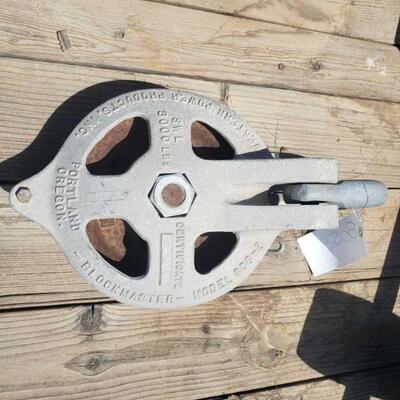 80586	

Industrial pulley
Western power products . SWL 8,000 lbs . Blockmaster model 808-E