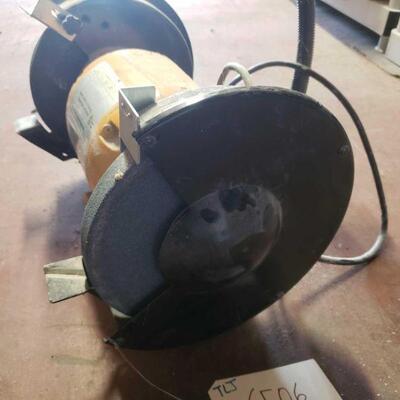 6506	

Central Machinery 8" Bench Grinder
Central Machinery 8" Bench Grinder