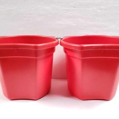 104	
NEW Two (2) 20 Qrt. Flat back bucket, 11