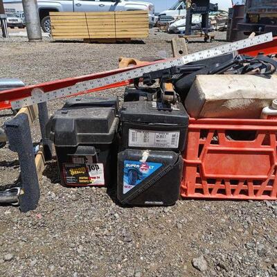 80006	

Level, snowchains, furniture dolly and other miscellaneous things.
Level, snow chains, furniture dolly and other miscellaneous...