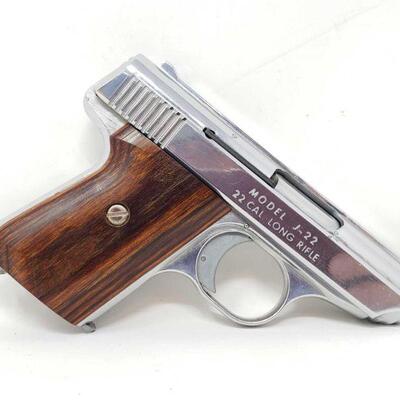 302	
Jennings J-22 Semi-Auto .22lr Pistol
Serial Number: 132804 Barrel Length: 2.5" Includes 1 Magazine.