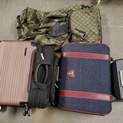 2554	

Five Miscellaneous Bags and suitcases
Brands include Crown, America Fly, Codi, and Charlie Sport