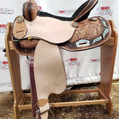 115 Circle Saddlery Horse Saddle 15" Model 6801 

