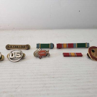 #8040 â€¢ Military Ribbons, Enlisted Collar Insignias, And More