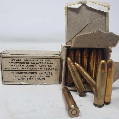 8652	

Lot of .30 Carbine cartridges
Lot of .30 Carbine cartridges