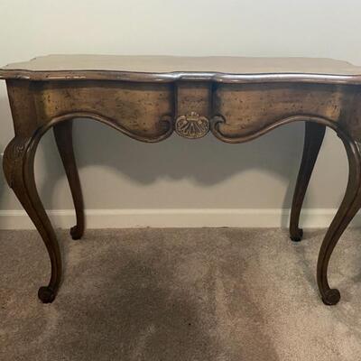Drexel Heritage Queen Anne Accent Table - 38