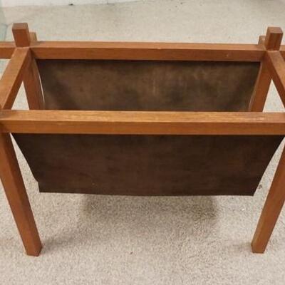 1098	MIDCENTURY MODERN MAGAZINE STAND W/LEATHER POUCH
