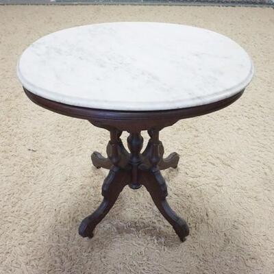 1135	VICTORIAN MARBLE OVAL TOP TABLE FOR PARLOR, 28 IN X 21 IN X 30 IN HIGH
