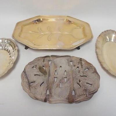 1168	MODERN STYLE TABLE LAMP, 35 IN HIGH
