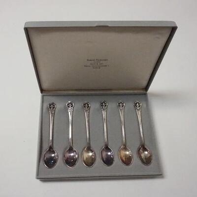 1158	GROUP OF 6 STERLING SILVER SPOONS
