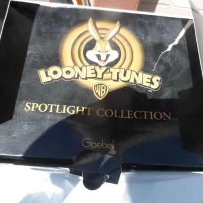 Looney tunes collectible figurine