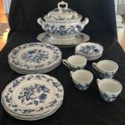 WCT063 - BLUE DANUBE ~ BLUE ONION ~ DISHES
