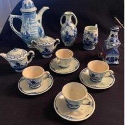 WCT062 - DELFT BLUE/WHITE PORCELAIN TEA SET