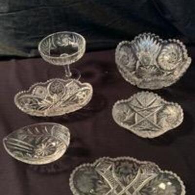 WCT009 - DECORATIVE COLLECTIBLE PLATES