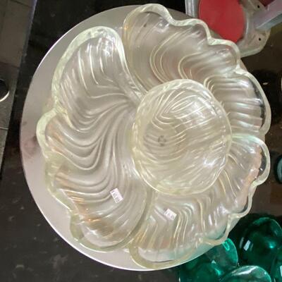 https://www.ebay.com/itm/114790701950	TM9365 Mid Century Lazy Susan Glass And Metal	3 Day Auction
