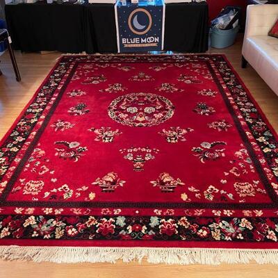 Beautiful Couristan Rug in Excellent Condition! 9 X 12'