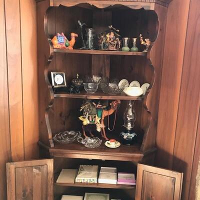 corner cupboard $159
36 X 21 X 79"
