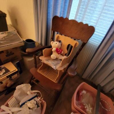 Toy rocking chair