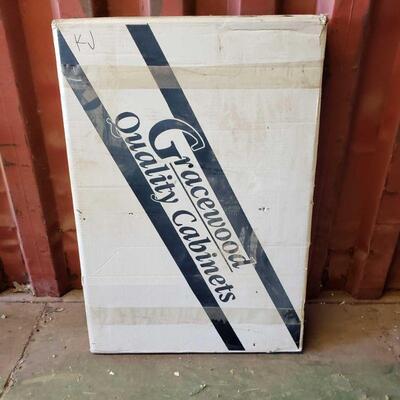 6104	

Gracewood Cabinet
Raised Panel Oak Base Cabinet. Model #B15RP0