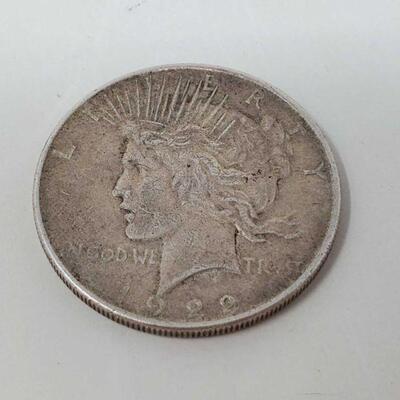 813	

Silver Peace Dollar
Philadelphia Mint Mark
