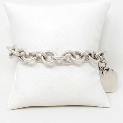 768	

Sterling Silver Tiffany&Co Bracelet- 35g
Weighs Approx 35g