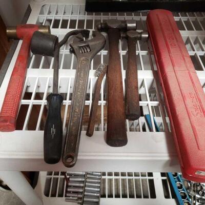 2238	

Snap-on Hammers. Blue Point Hammers.
Blue Point Adjustable Wrench. Snap-on Torque Wrench Case. Blue Point Wire Brush
 