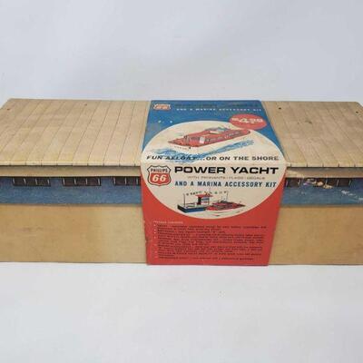 3030	
Vintage Phillips 66 Power Yacht Toy
Vintage Phillips 66 Power Yacht Toy