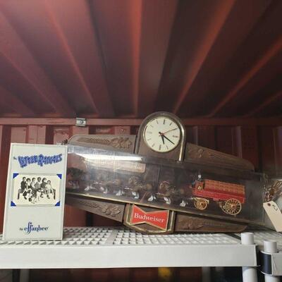 6136	

Budweiser Clock & The Little Rascals Doll
Budweiser Clock & The Little Rascals Doll