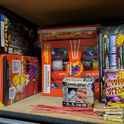 3142	

Fireworks
Includes Barrel Bombs, Twitter Glitter, Howling Wolf Pack Rockets, And More