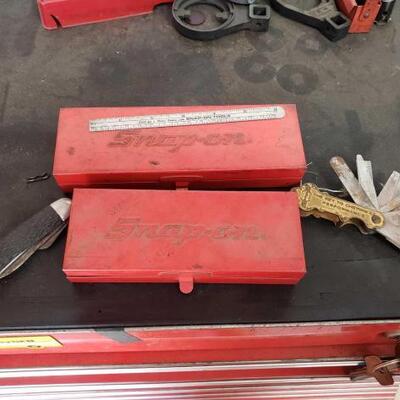 2210	

Snap-on Metal Cases. Pocket Knife. Chevy Key Tools
Snap-on Metal Cases. Pocket Knife. Chevy Key Tools