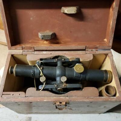 7504	

Vintage Telescope With Original Case
Surrounding Items Not Included!!