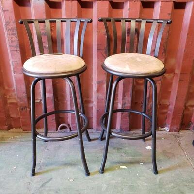 6100	

Two Barstools
Seat Height Measures Approx: 30