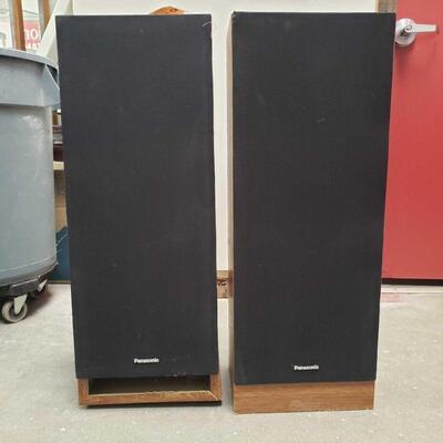5510	
Two Panasonic Speakers
Speakers Measure Approximately:
