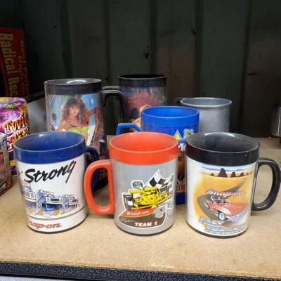 3144	

Snap On Mugs, Camel Mugs, And More Mugs
Snap On Mugs, Camel Mugs, And More Mugs