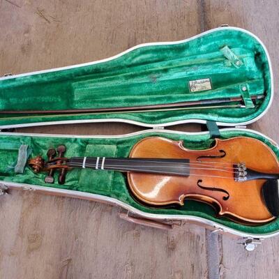 3160	

Scherl & Roth 301 Violin
Scherl & Roth 301 Violin