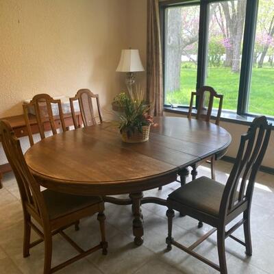 Walter of Wabash Oak Leaf Dining Table & 6 Chairs - 72" Long x 53" Wide x 29" Tall (Measurements are with Leaf...