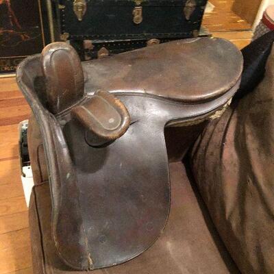 https://www.ebay.com/itm/124724191964	WRY5018 Antique Leather Western Saddle Uship or Local Pickup
