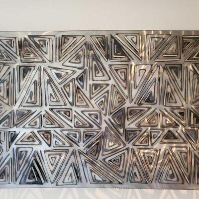 2500	

Dan Das Mann Geometric Metal Artwork
Measures approx 37" x 42"