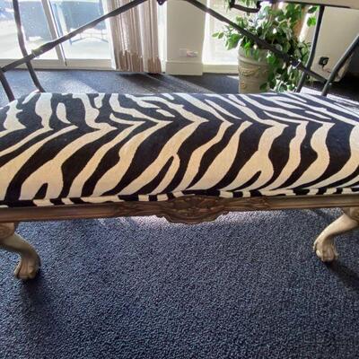 2152	

Zebra Print Bedroom Bench