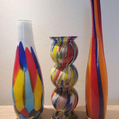 3034	

2 Multicolor Glass Vases
Measurements range from approx 16
