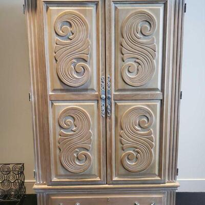 3000	

American Drew Entertainment Armoire
Measures approx 46" x 21"x 75"