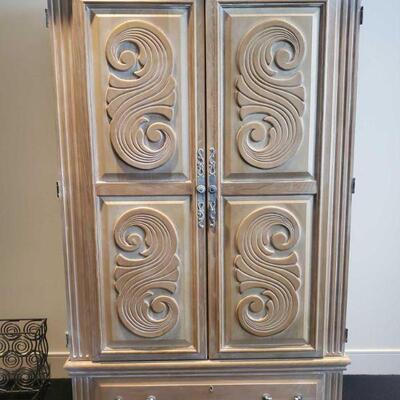 3000	

American Drew Entertainment Armoire
Measures approx 46