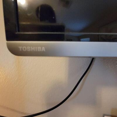 Toshiba flat screen T.V.
